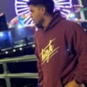 Meet your Posher, Max